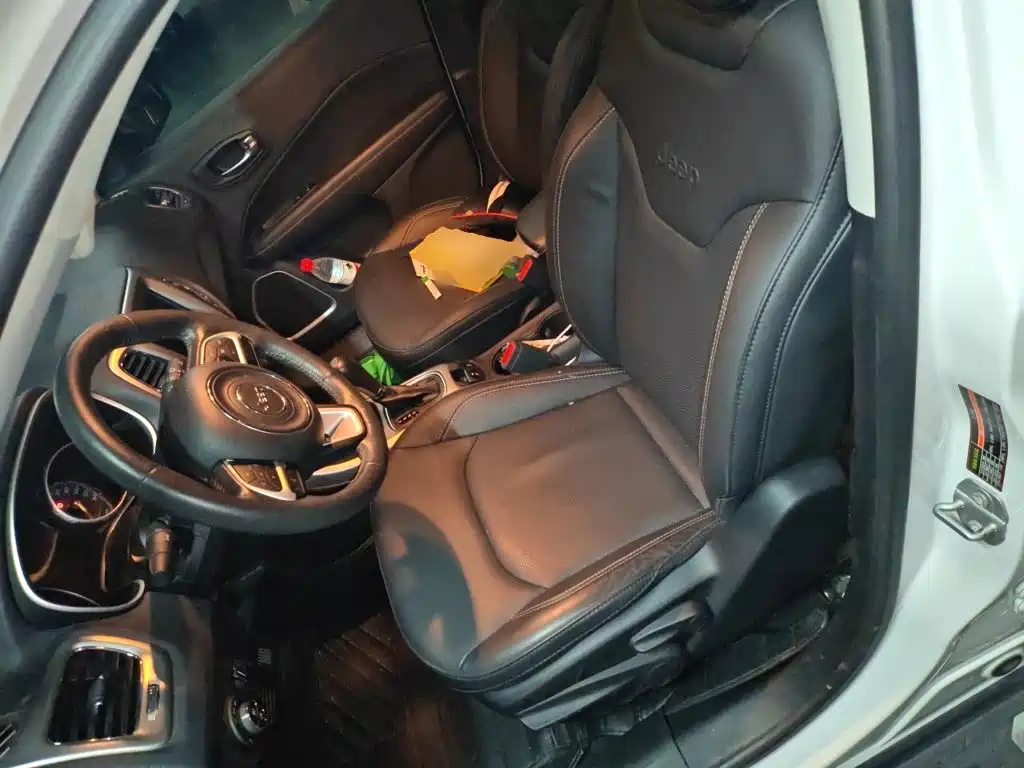 Jeep Compass — миниатюра 11