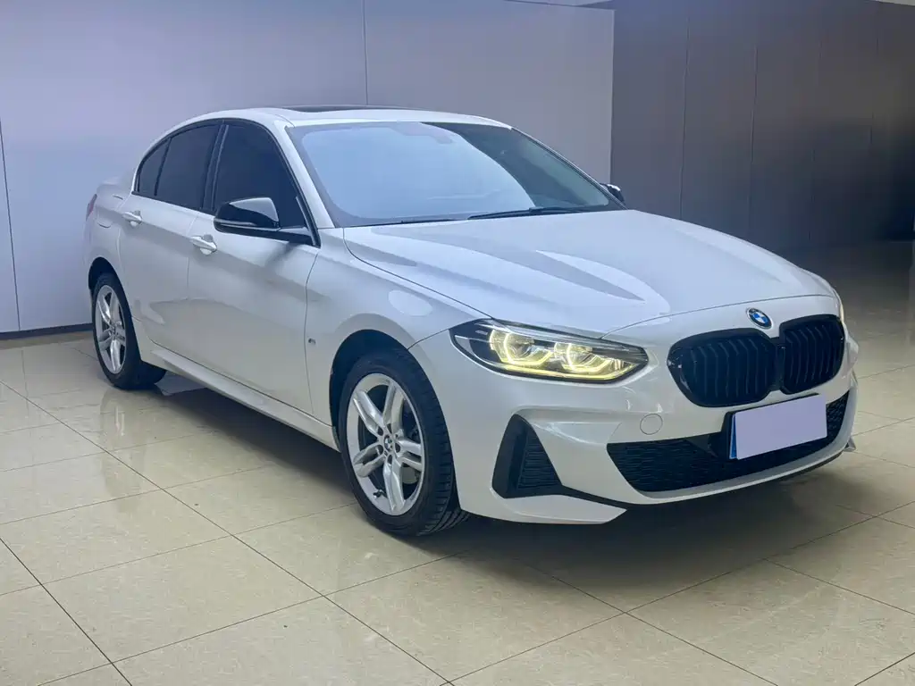 BMW 1 SERIES