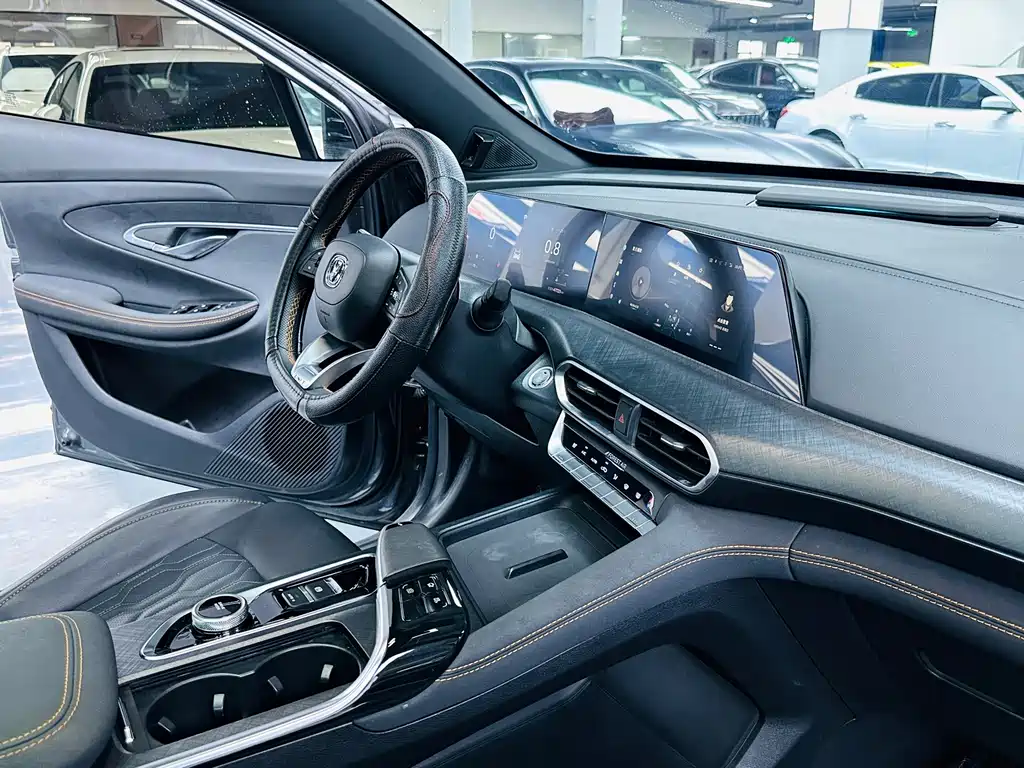 Changan UNI-T — миниатюра 7
