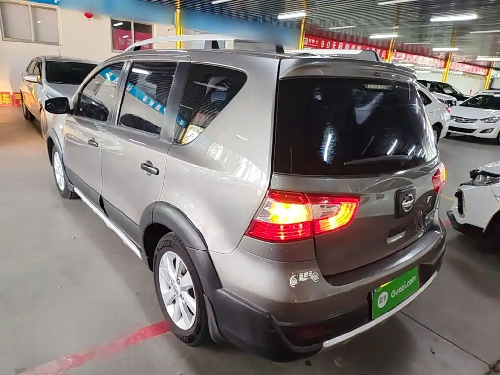 Nissan Livina — миниатюра 5