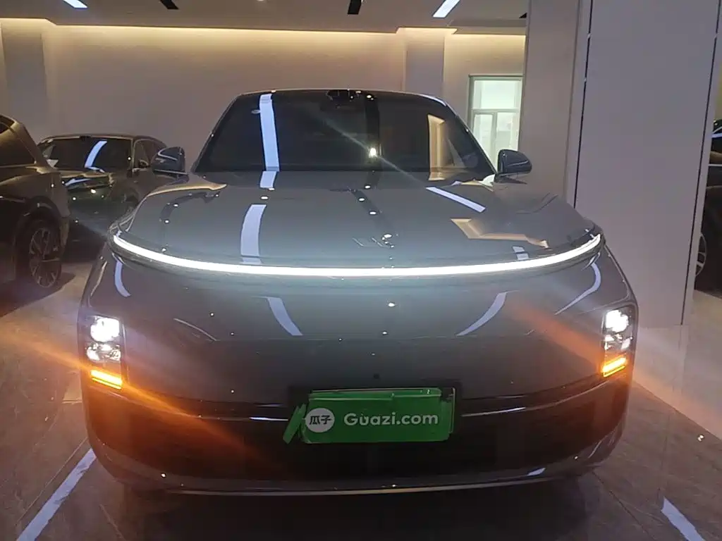 Li Auto Li L8 — миниатюра 3
