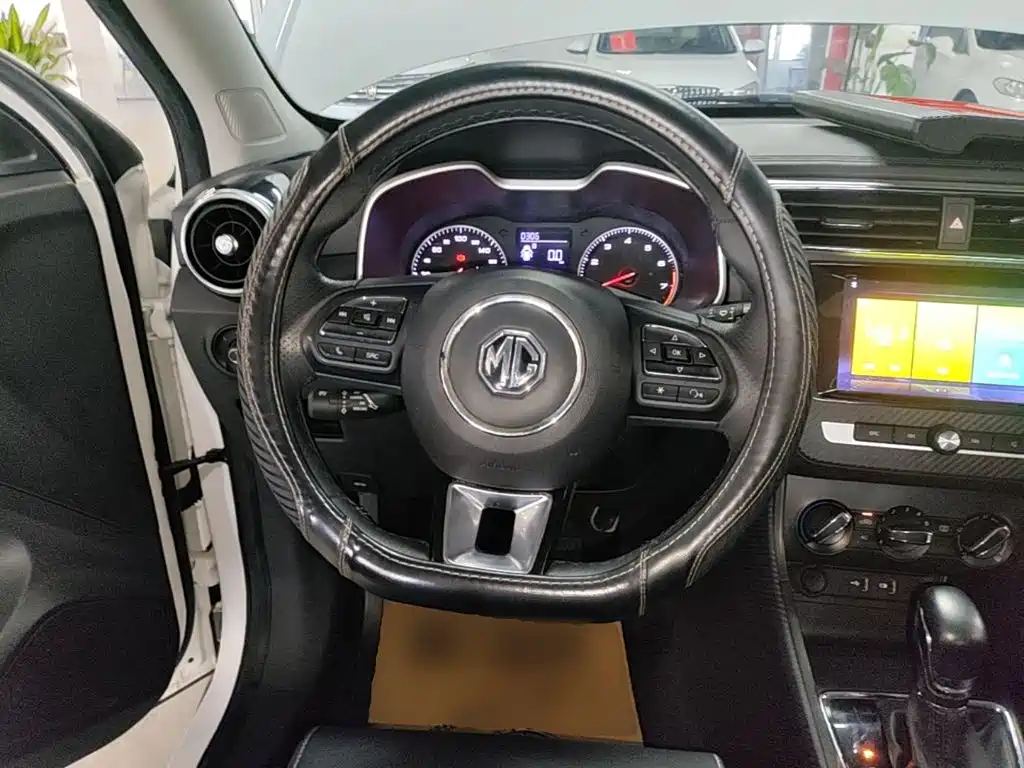 MG ZS — миниатюра 11