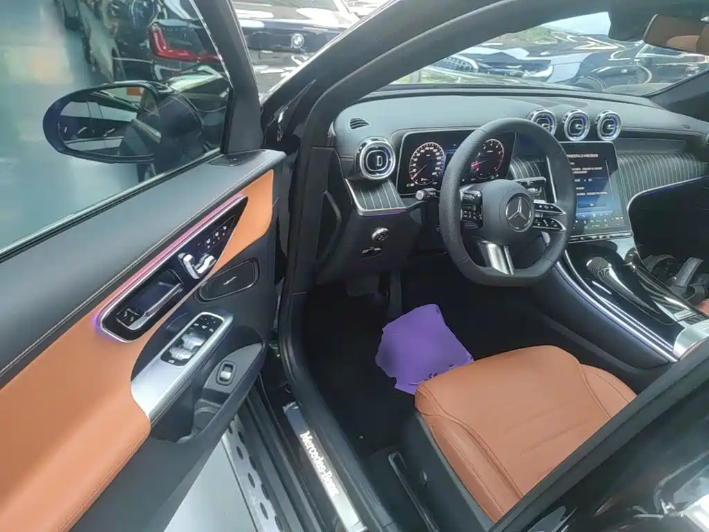 Mercedes-Benz GLC — миниатюра 12