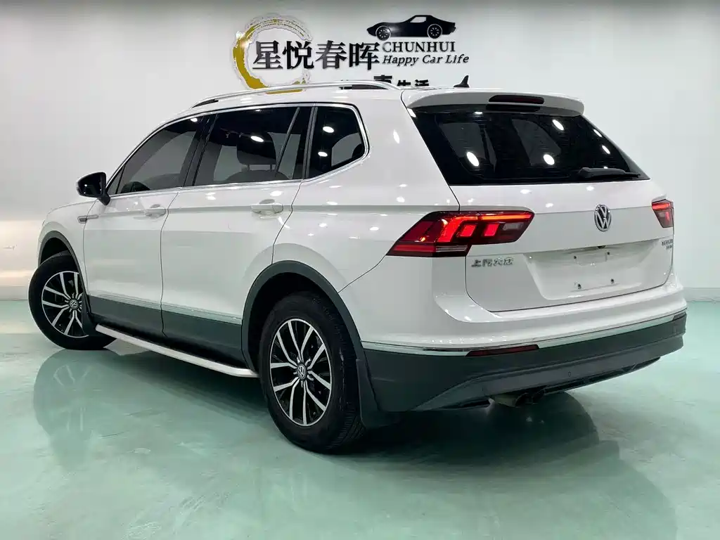 Volkswagen Tiguan L — миниатюра 7
