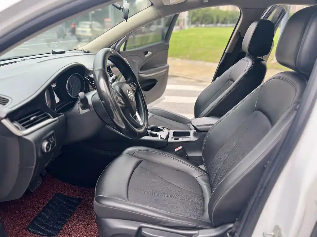 Buick Verano — миниатюра 12
