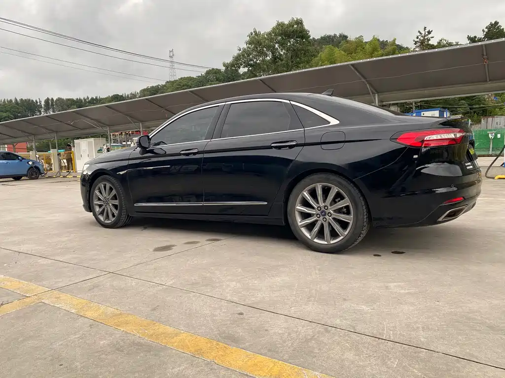Ford Taurus — миниатюра 4