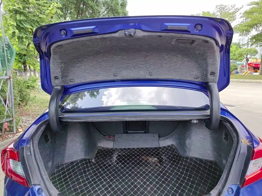 Honda Accord — миниатюра 19