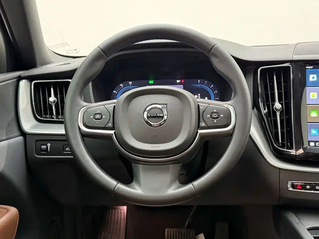 Volvo XC60 — миниатюра 14
