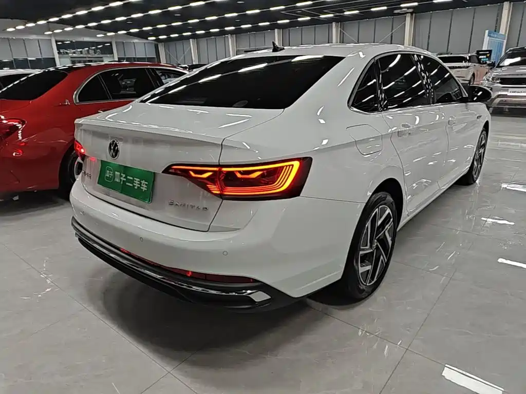 Volkswagen Sagitar — миниатюра 7
