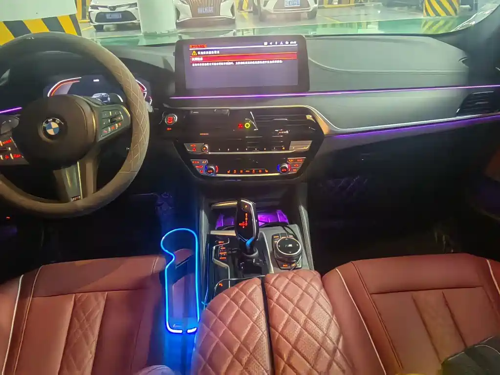 BMW 5 Series — миниатюра 5