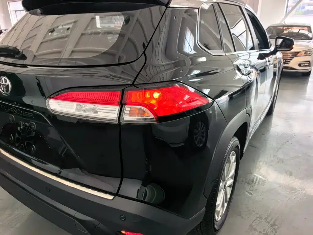 Toyota Frontlander — миниатюра 8