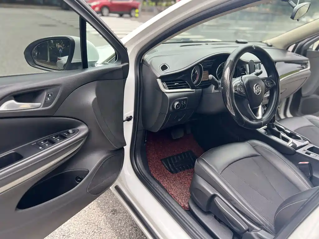 Buick Verano — миниатюра 13