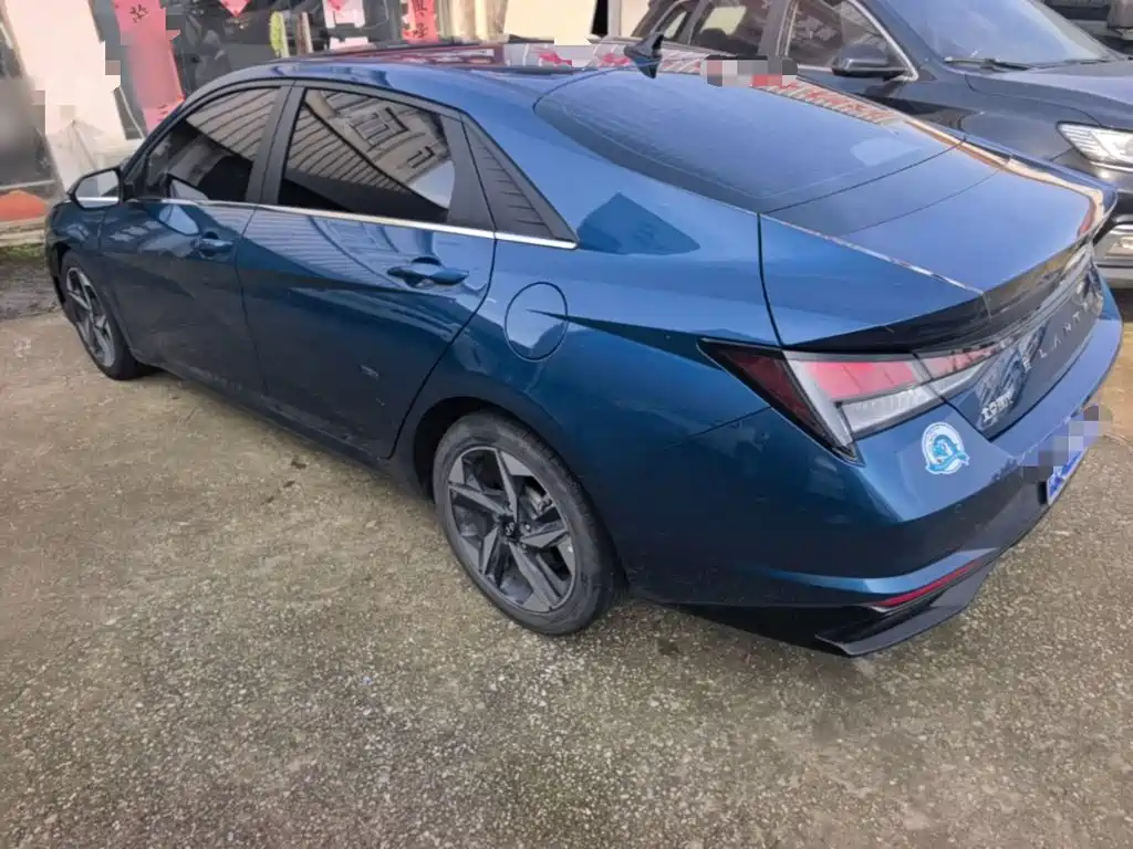 Hyundai Elantra — миниатюра 5