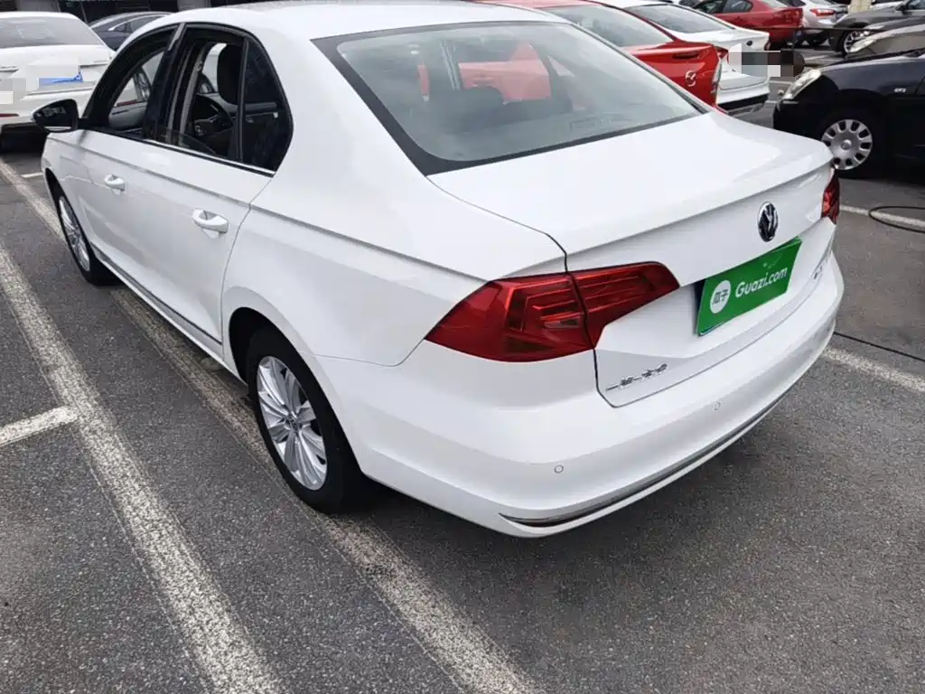 Volkswagen Bora — миниатюра 5