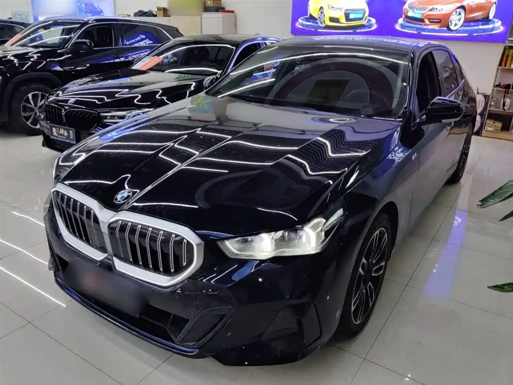 BMW 5 Series 2025