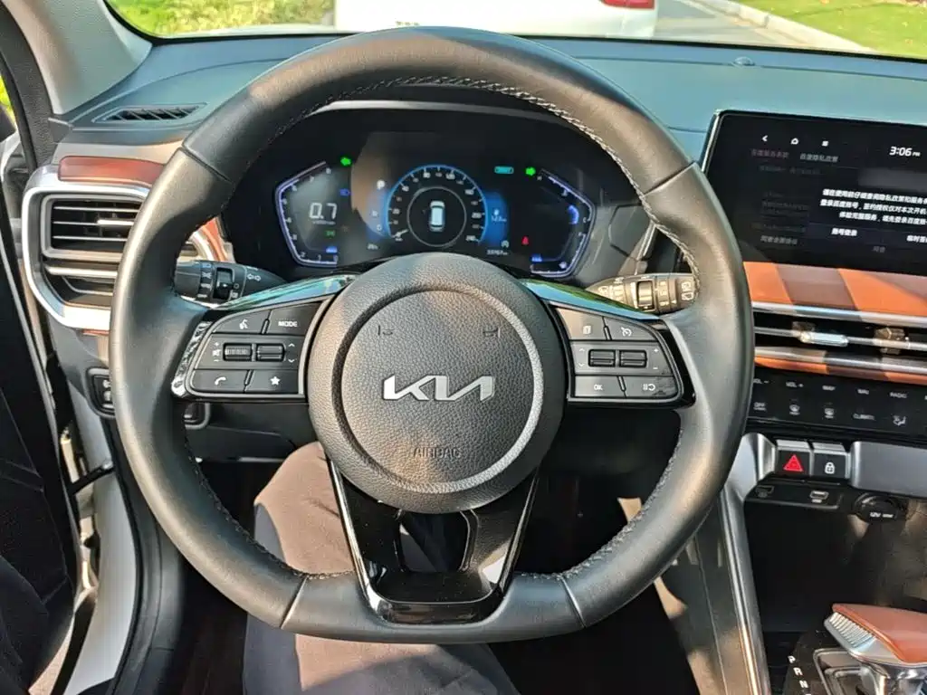 Kia Sportage — миниатюра 11