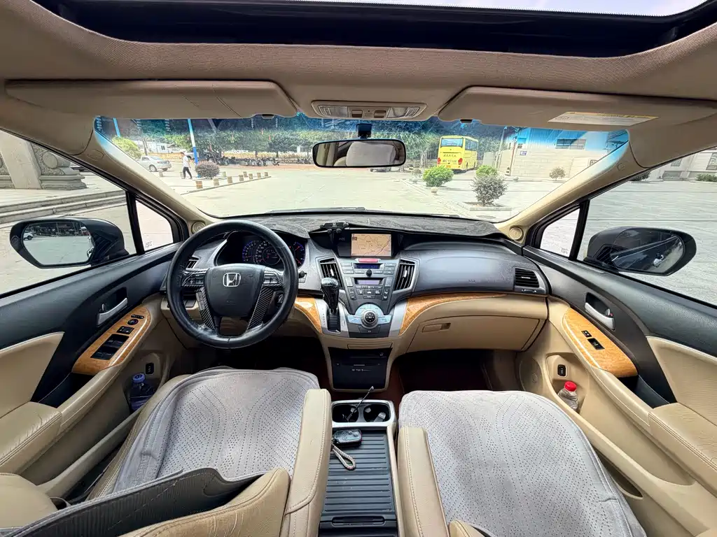 Honda Odyssey — миниатюра 8
