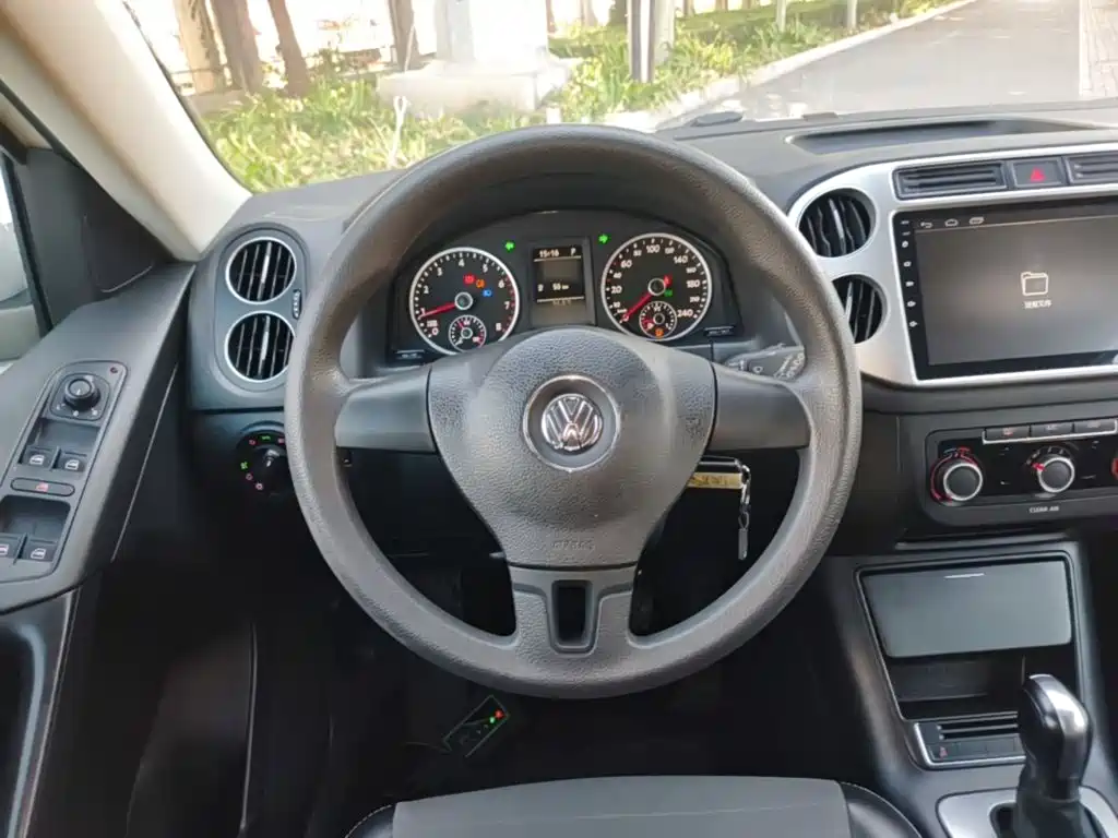 Volkswagen Tiguan — миниатюра 11
