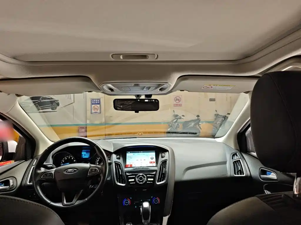 Ford Focus — миниатюра 18