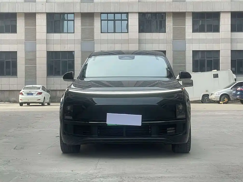 Li Auto L8 2023 Pro