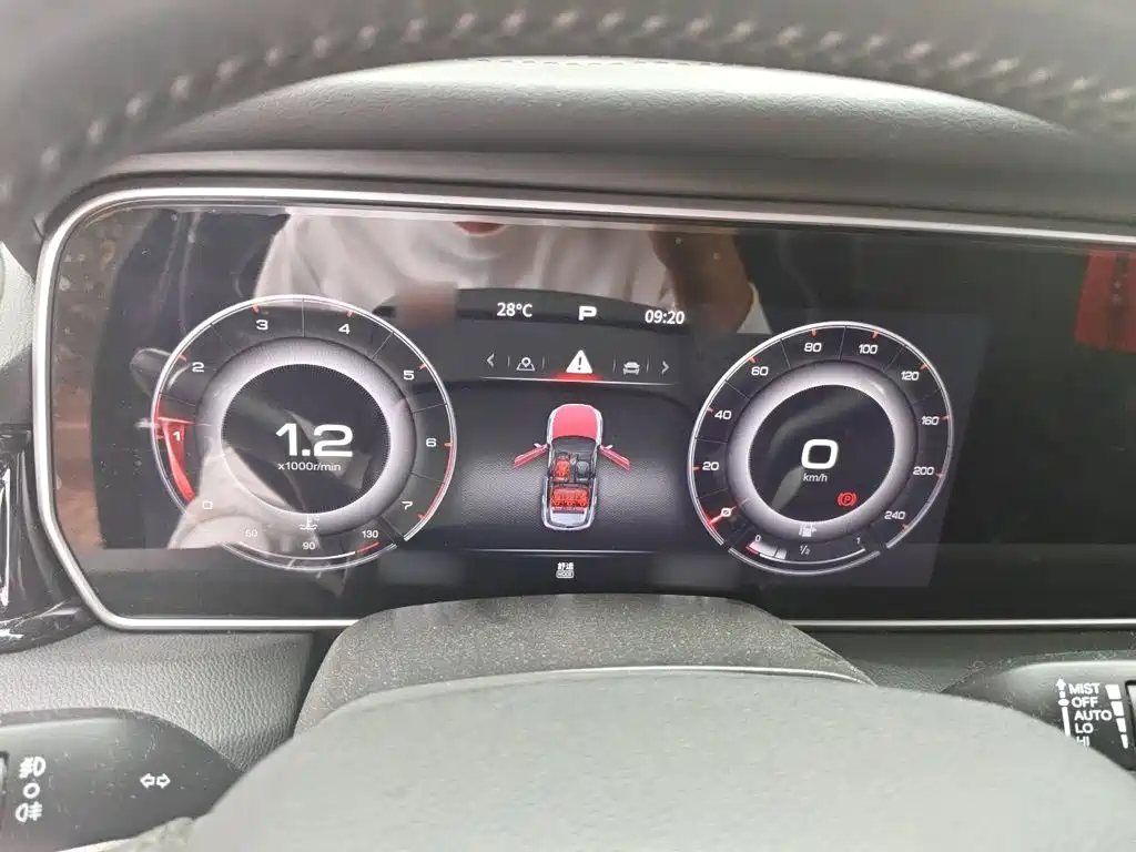 Hongqi Hongqi HS5 — миниатюра 4