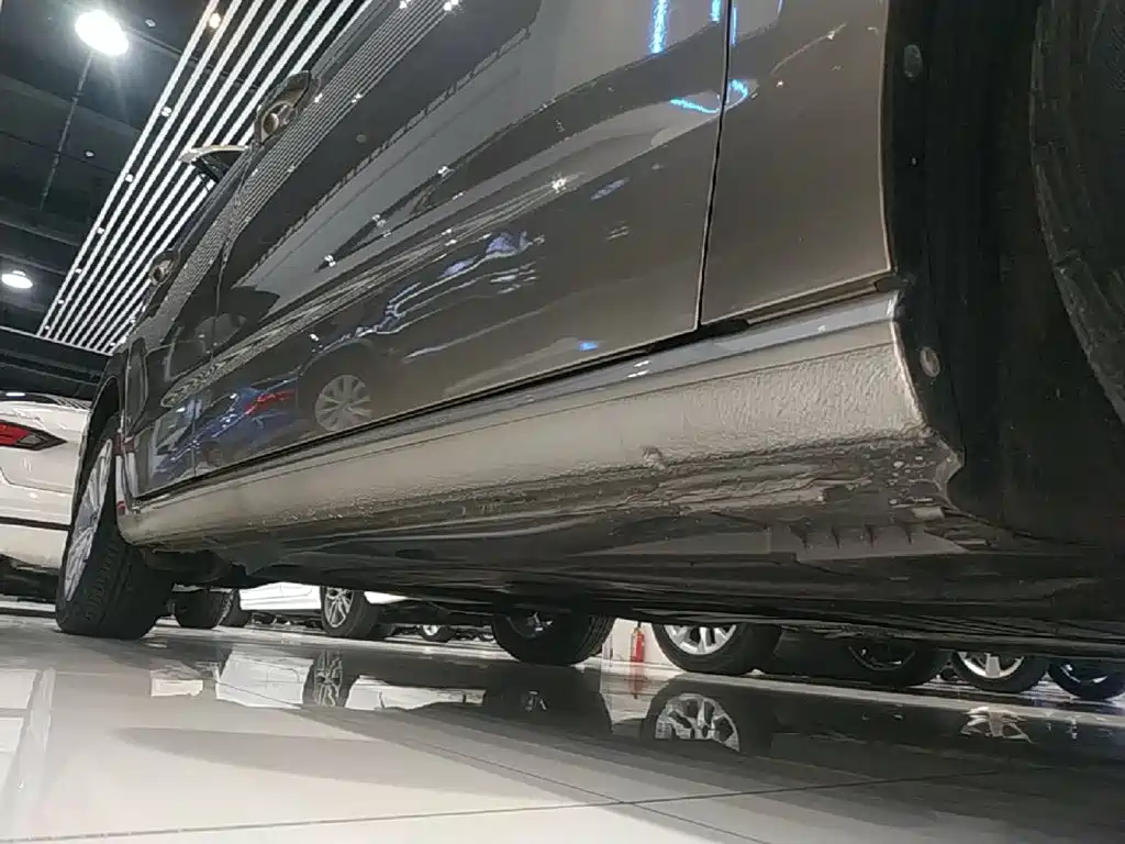 Volkswagen Golf Sportsvan — миниатюра 21