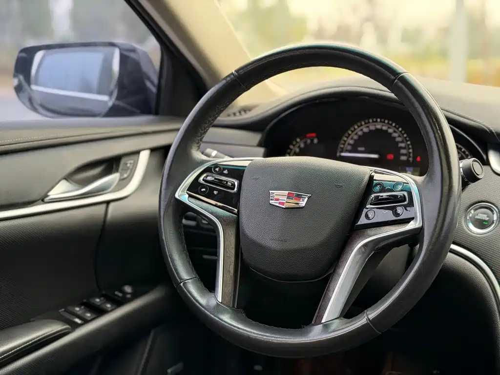 Cadillac XTS — миниатюра 11