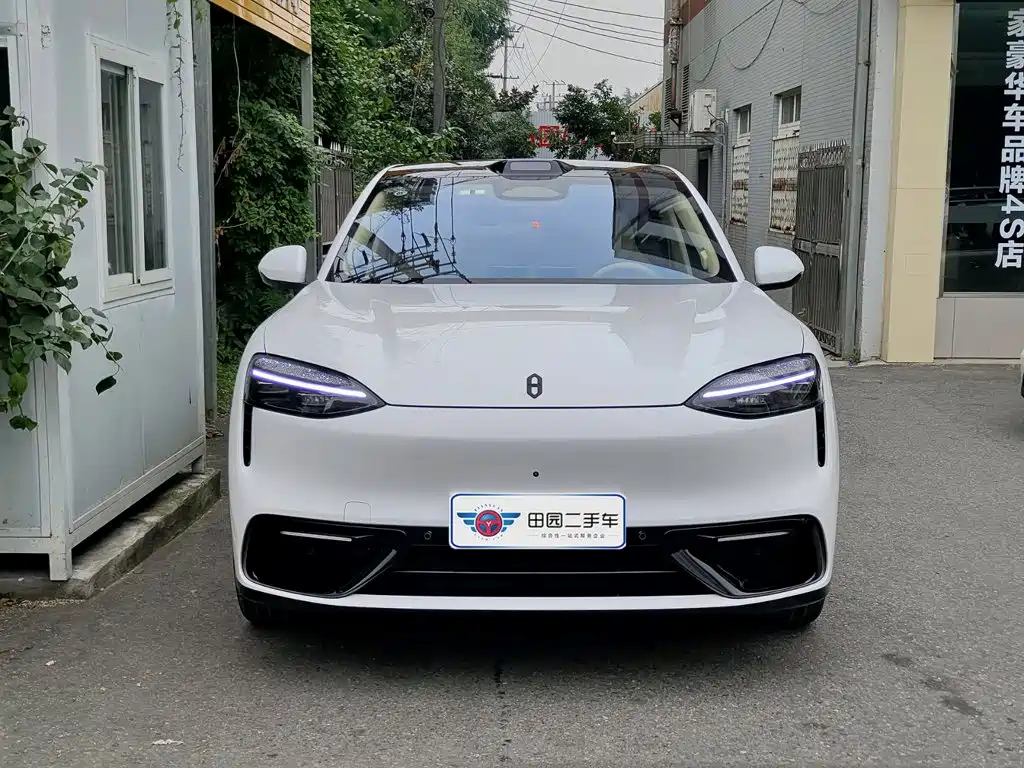 AITO AITO M6 — миниатюра 2
