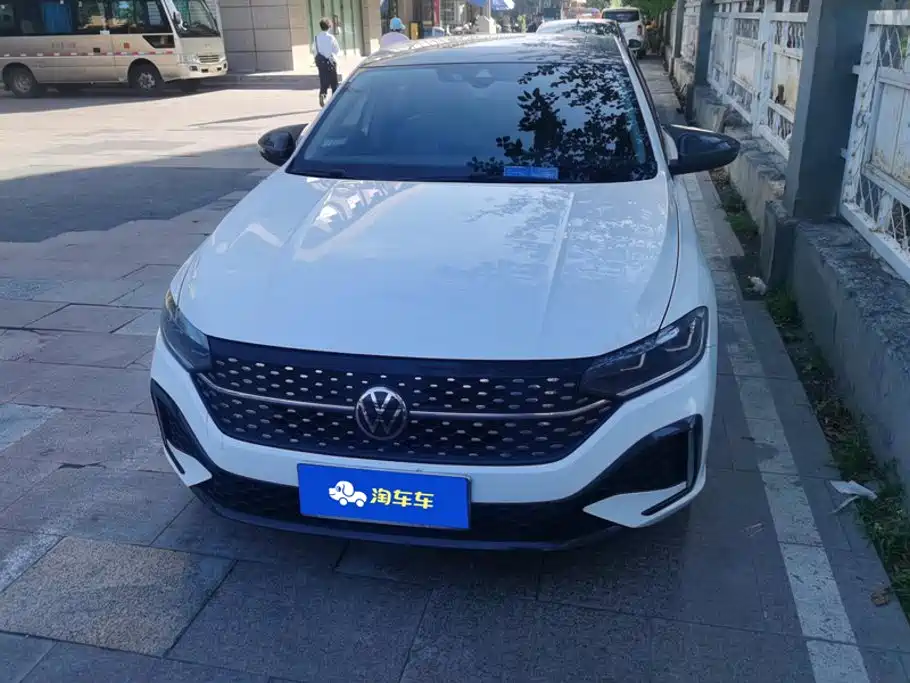 Volkswagen Lavida — миниатюра 2