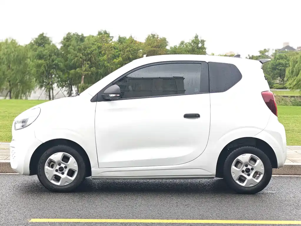 Roewe Clever — миниатюра 3