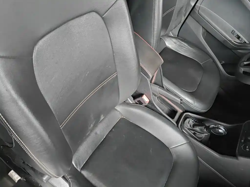 Volkswagen Jetta — миниатюра 25