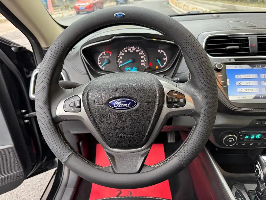 Ford Escort — миниатюра 12
