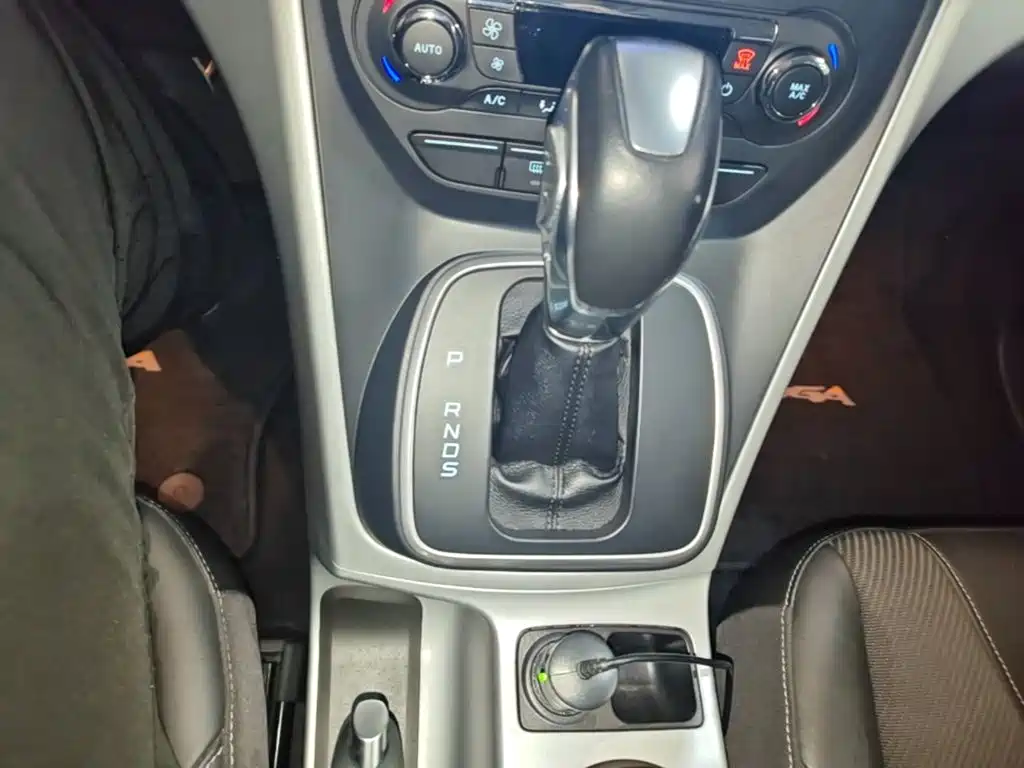 Ford Kuga — миниатюра 14