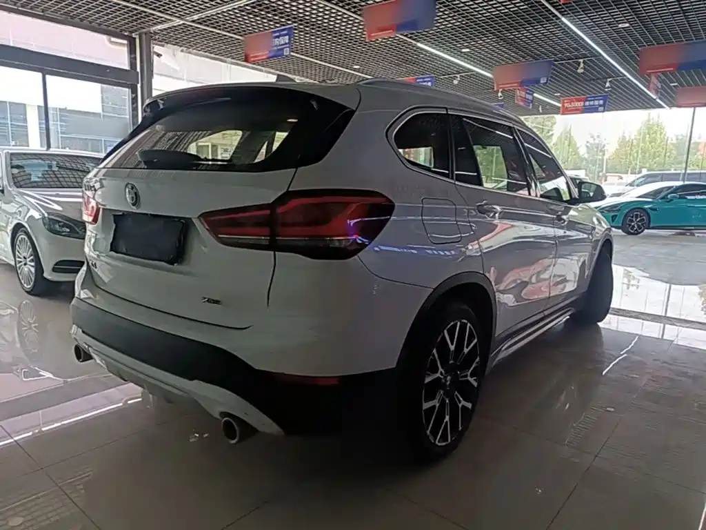BMW X1 — миниатюра 7