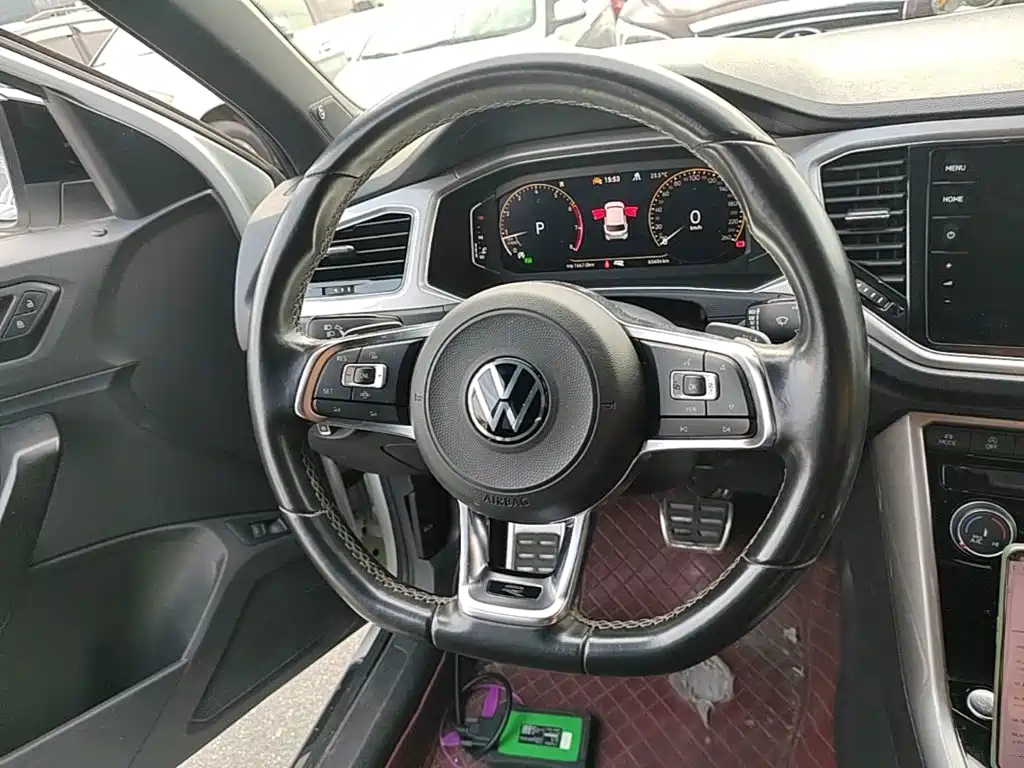 Volkswagen T-Roc — миниатюра 11