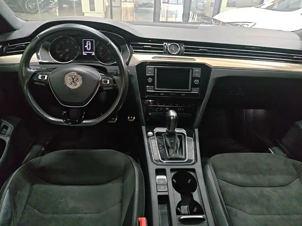 Volkswagen CC — миниатюра 10