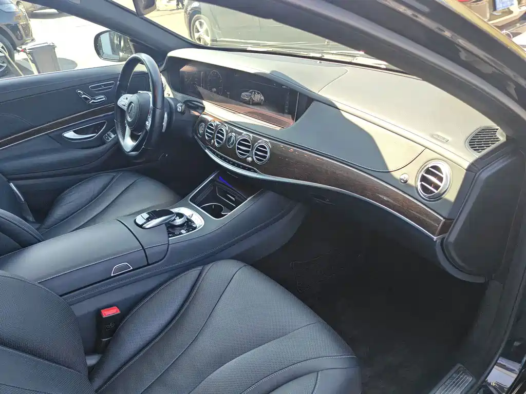 Mercedes-Benz S-Class — миниатюра 12