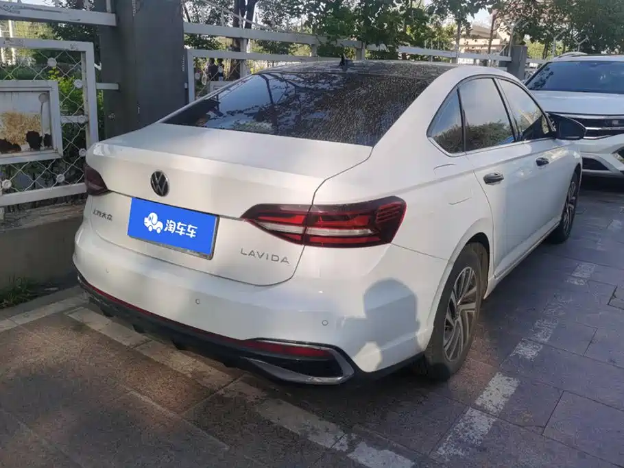 Volkswagen Lavida — миниатюра 3