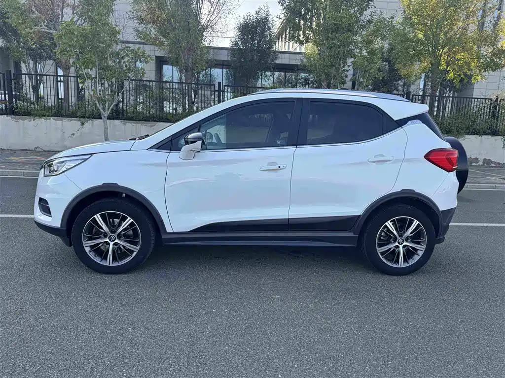 BYD Yuan EV — миниатюра 14