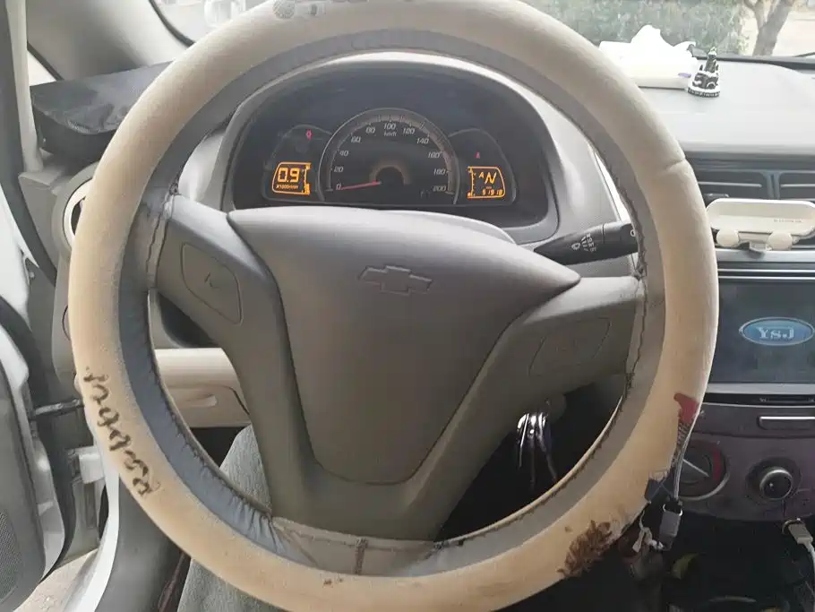 Chevrolet Sail — миниатюра 15