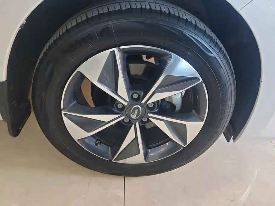 GAC Motor Trumpchi M6 — миниатюра 4