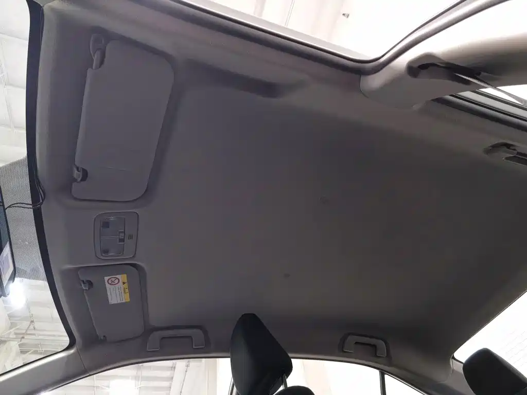 Toyota Yaris L — миниатюра 14