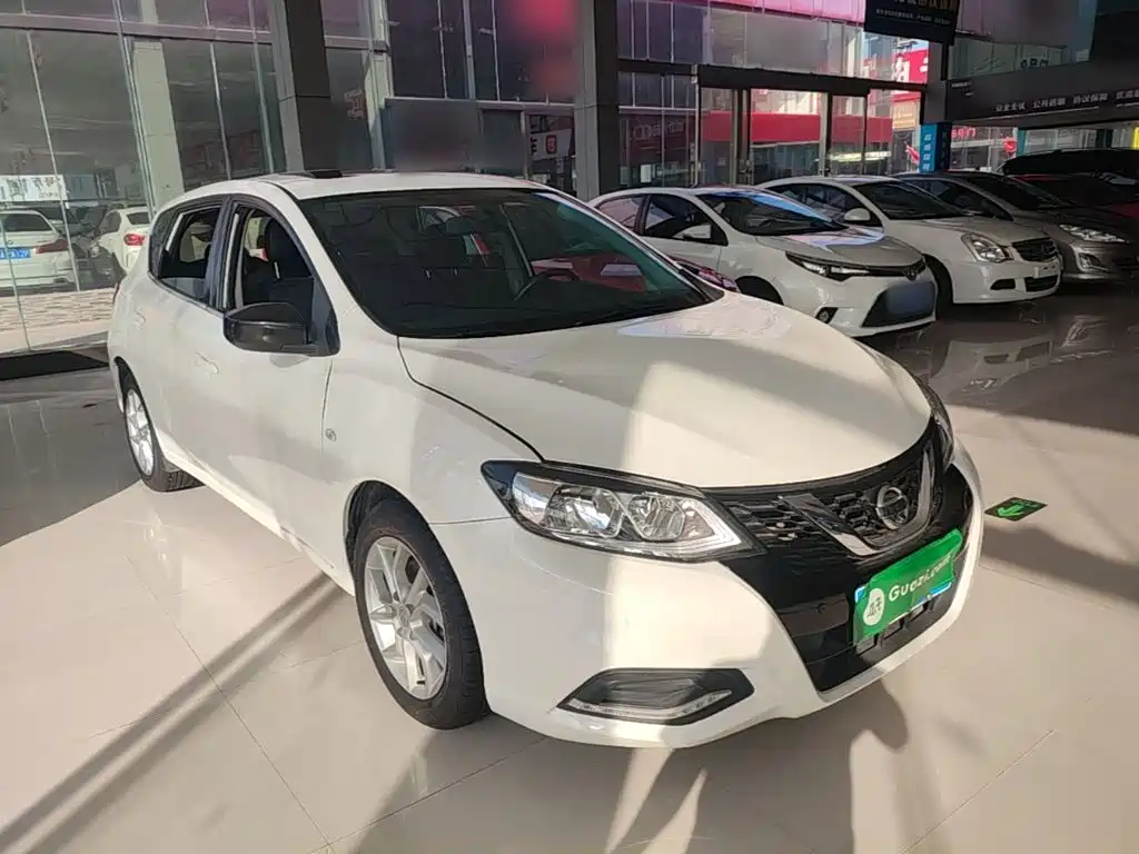 Nissan Tiida — миниатюра 4