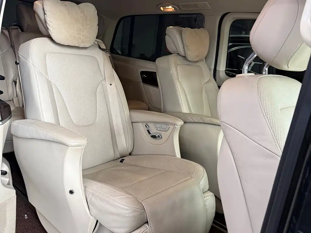 Mercedes-Benz V-Class — миниатюра 7