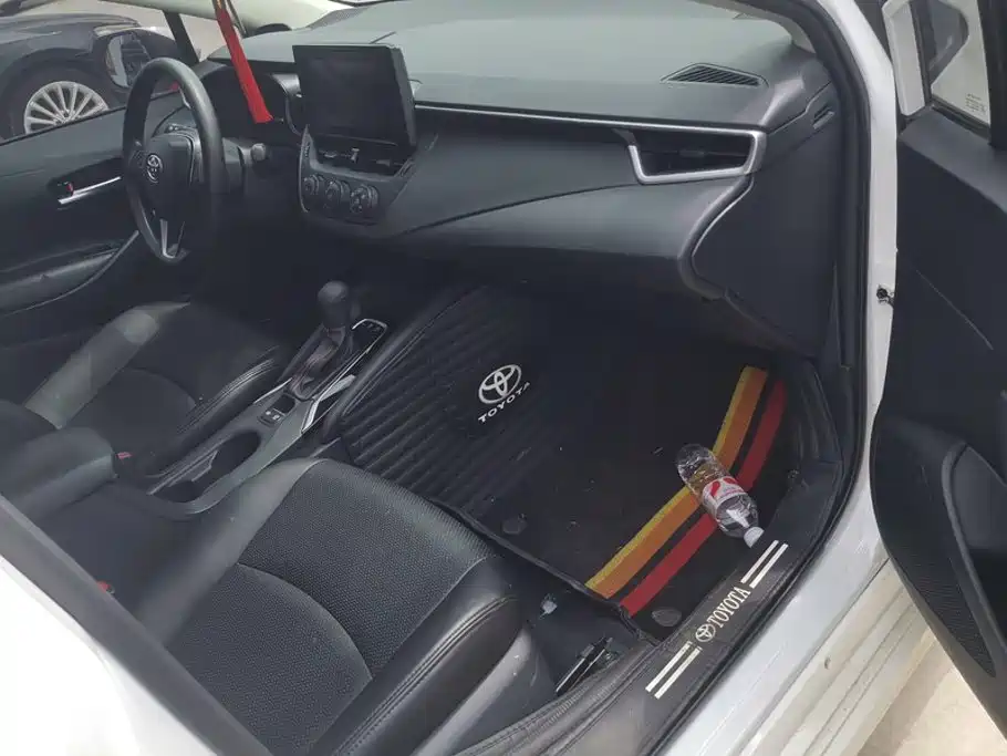 Toyota Corolla — миниатюра 8