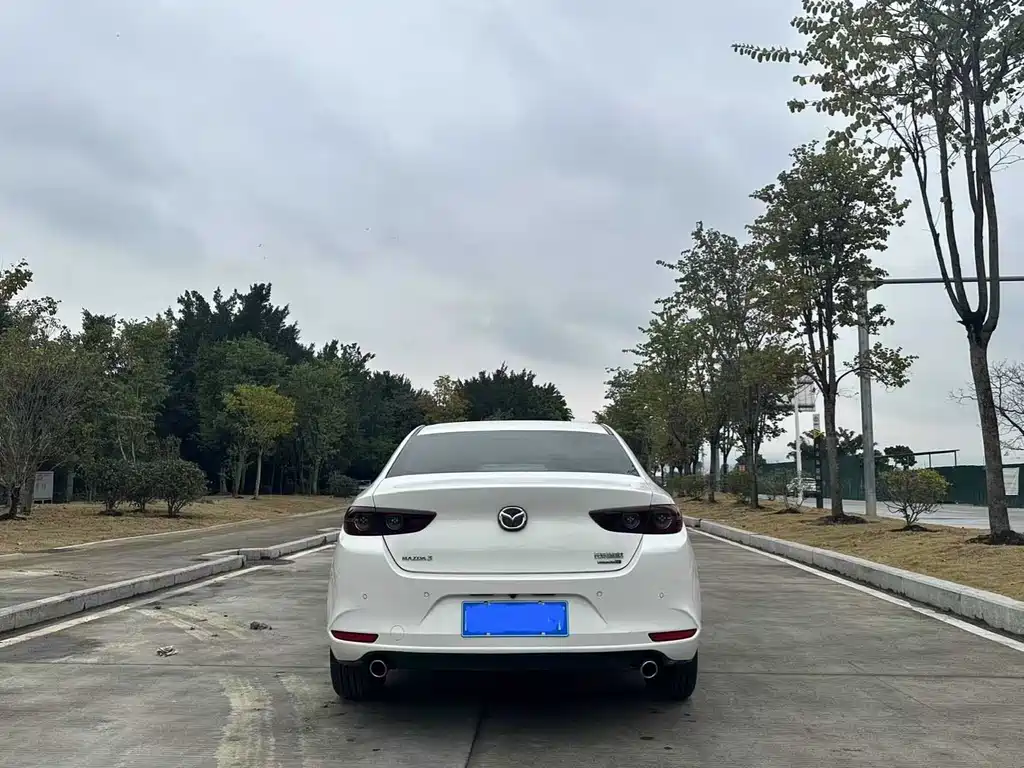 Mazda 3 Axela — миниатюра 5