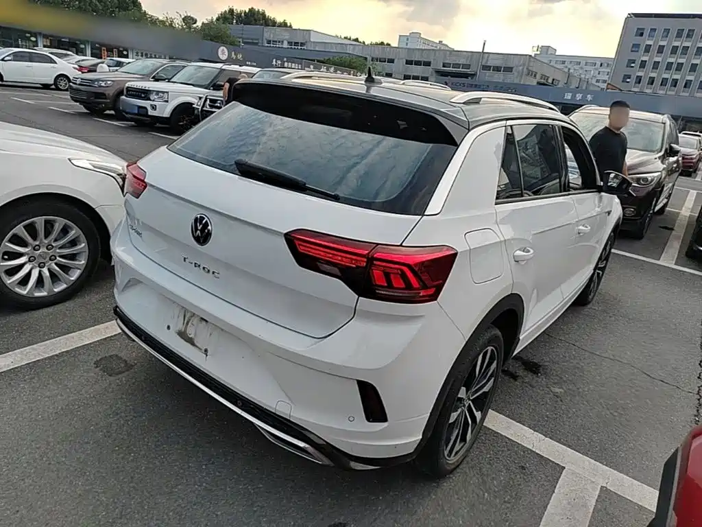 Volkswagen T-Roc — миниатюра 7