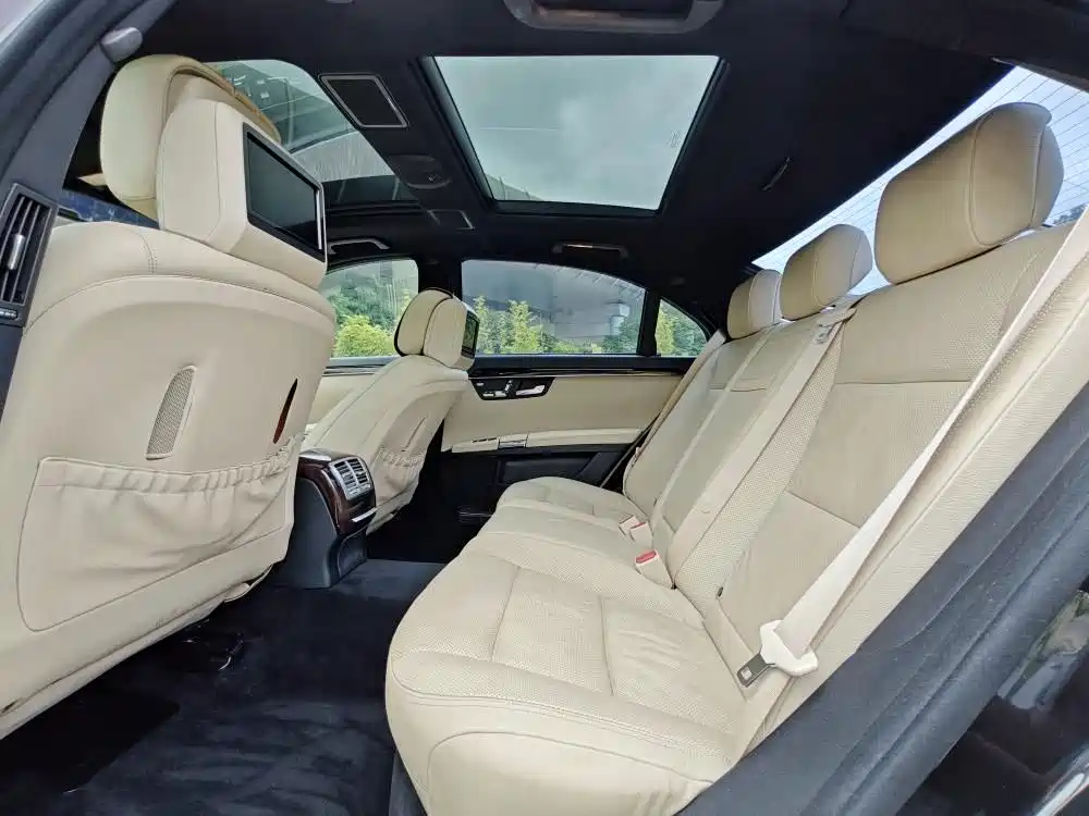 Mercedes-Benz S-Class — миниатюра 11