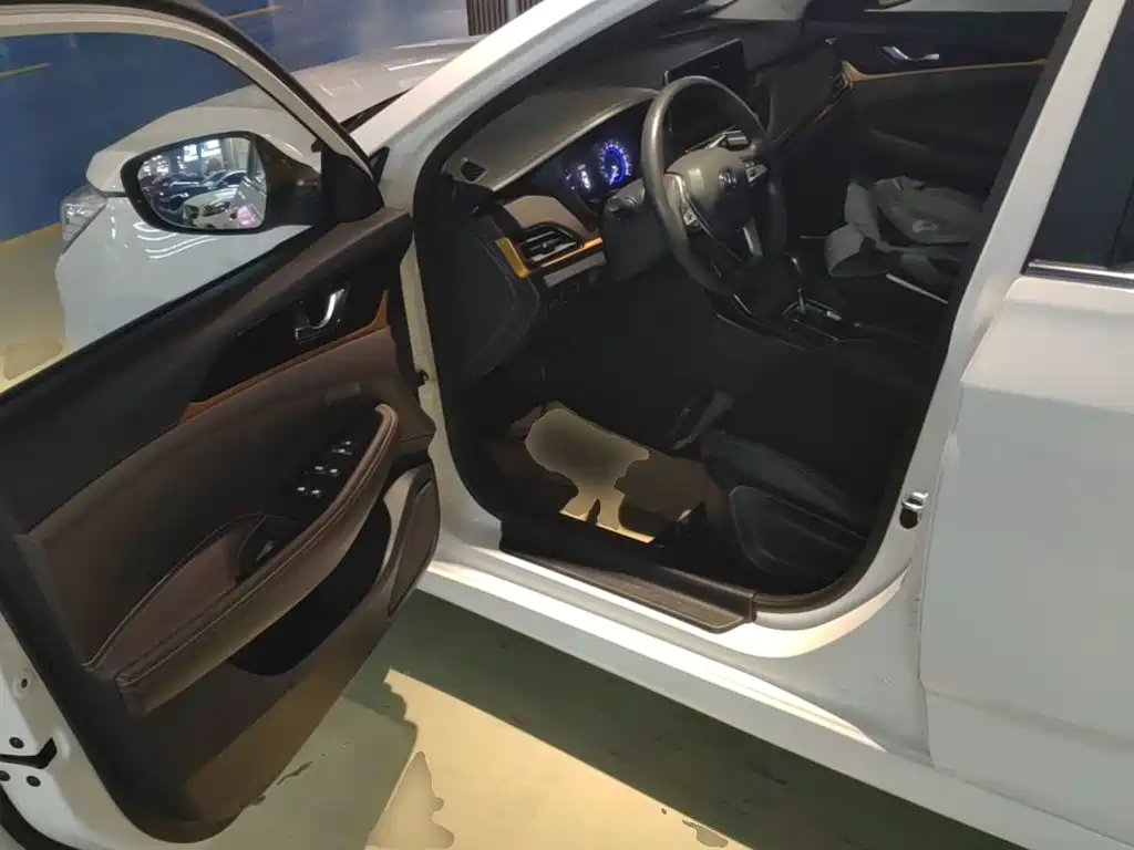 Changan Eado DT — миниатюра 16