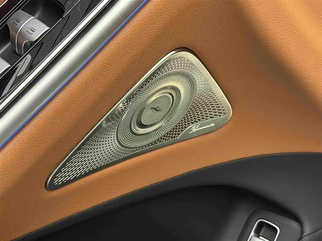 Mercedes-Benz S-Class — миниатюра 8